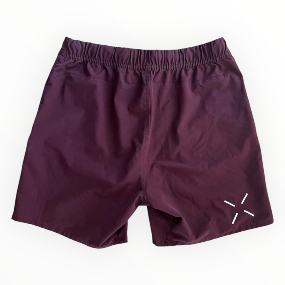 Ten Thousand Foundation Shorts Performance 7”